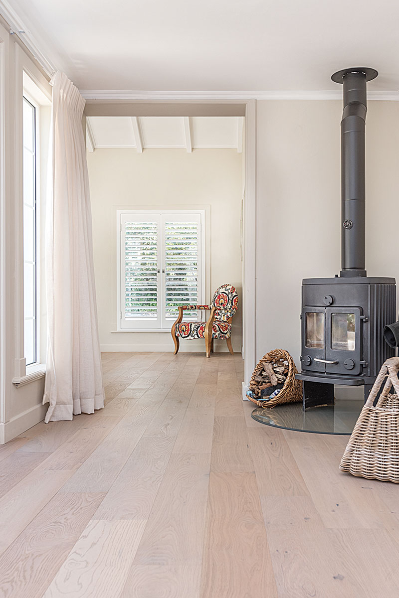 Finoak Prefinished Outeniqua Lifestyle 3 Buy Online with Nationwide Delivery - FlooringStore.co.za