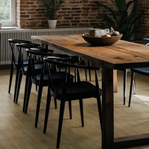 Belgotex Strut Gamble Oak 363M cushion vinyl sheeting lifestyle2